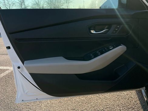 Certified 2025 Honda Accord EX-L image 24