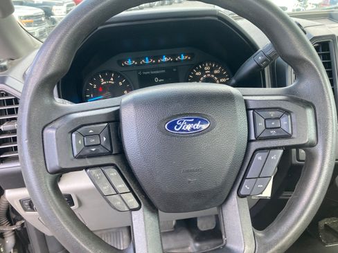 Used 2017 Ford F150 XL w/ Equipment Group 101A Mid AWD/4WD image 12