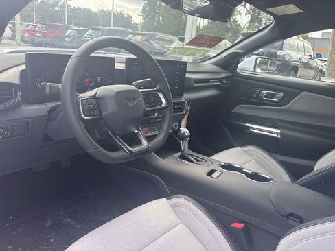 New 2025 Ford Mustang EcoBoost image 5