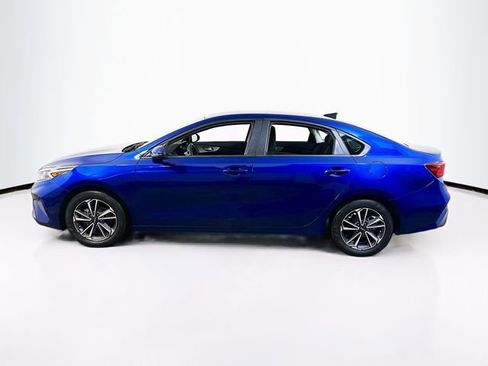 Used 2024 Kia Forte LXS w/ LXS Technology Package FWD image 4