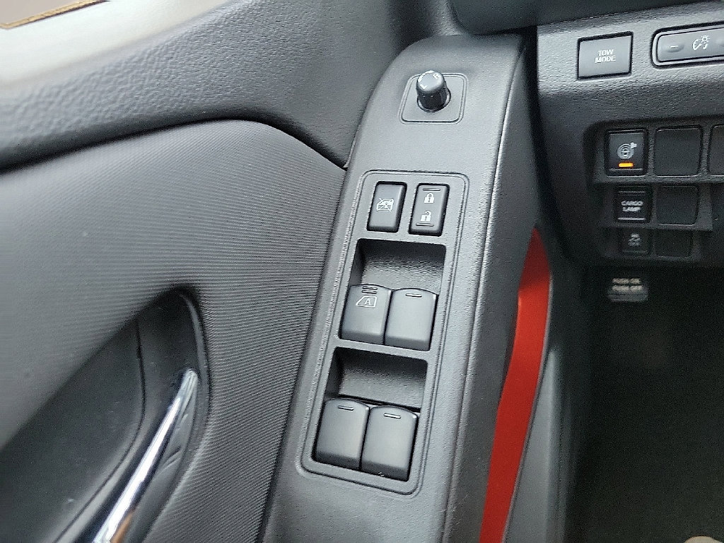 Used 2024 Nissan Frontier Pro-X w/ Technology Package RWD image 12