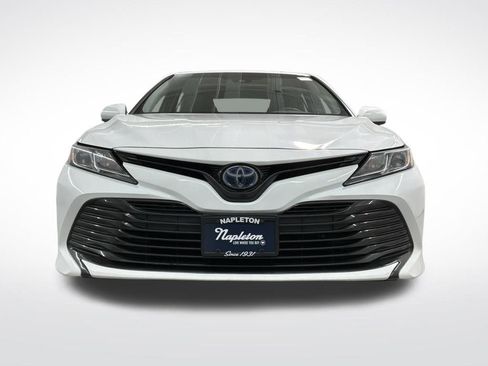 Used 2018 Toyota Camry LE image 5