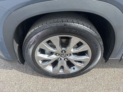 Used 2024 Toyota Grand Highlander Limited image 12