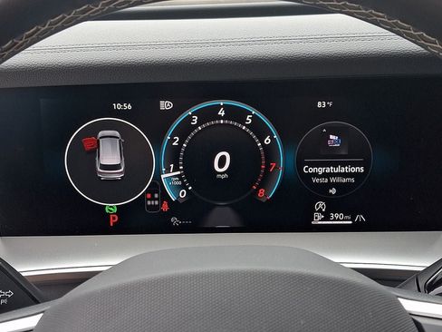 Used 2026 Volkswagen Tiguan SE w/ Panoramic Sunroof Package AWD/4WD image 20