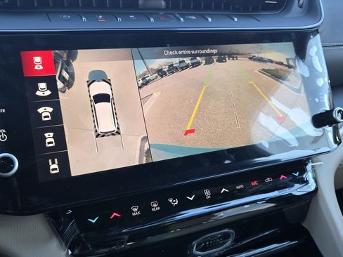 New 2026 Jeep Grand Cherokee Limited w/ Luxury Tech Group II AWD/4WD image 10