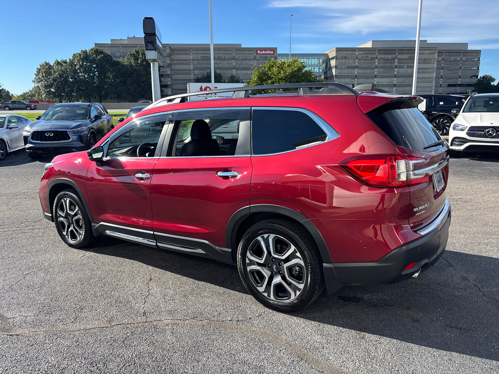 Used 2024 Subaru Ascent Touring AWD/4WD image 5