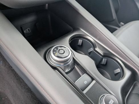 New 2026 Ford Explorer Active w/ Active Comfort Package AWD/4WD image 18