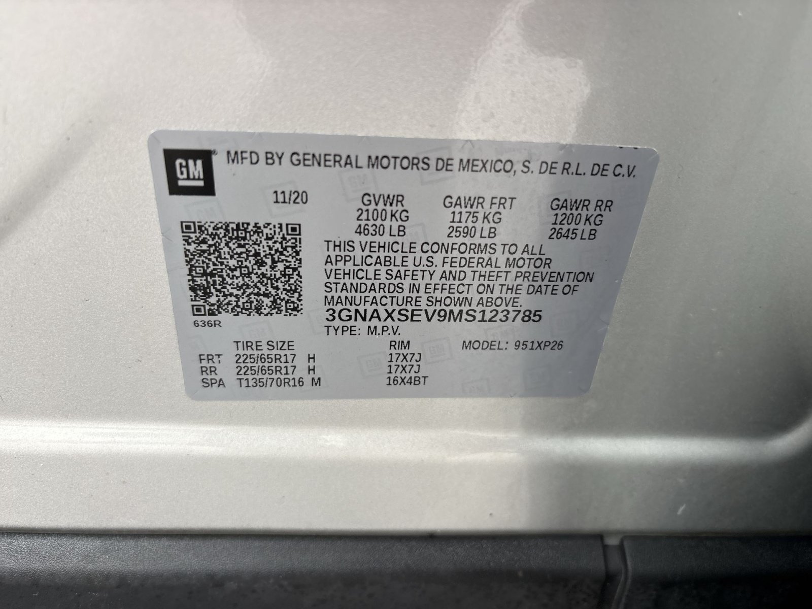Used 2021 Chevrolet Equinox LS w/ LPO, Blackout Package AWD/4WD image 27