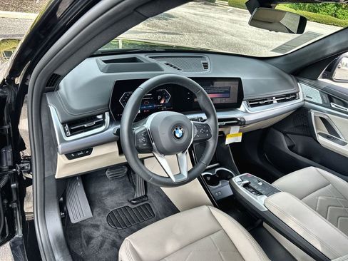 New 2025 BMW X1 xDrive28i w/ Technology Package image 12
