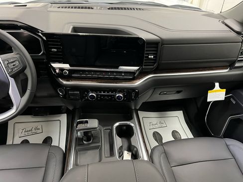 New 2026 GMC Sierra 1500 Elevation w/ Elevation Premium Package image 9