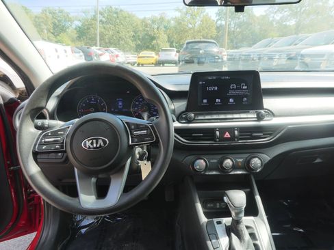 Used 2020 Kia Forte LXS image 12