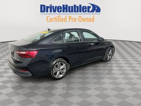 Used 2024 Volkswagen Jetta SE image 5