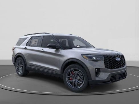 New 2026 Ford Explorer ST-Line w/ ST-Line Street Pack RWD image 7
