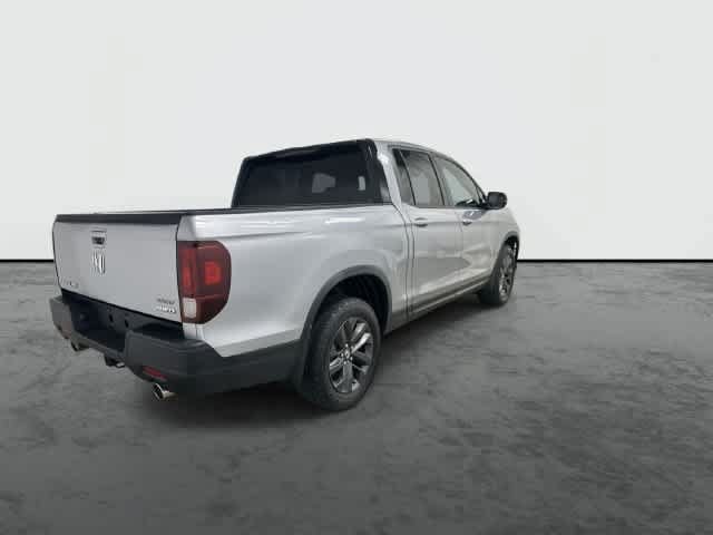 Used 2023 Honda Ridgeline Sport image 3