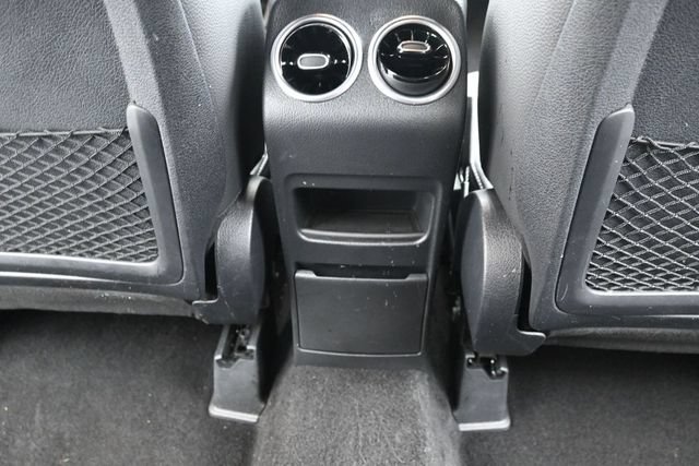 Used 2023 Mercedes-Benz GLB 250 image 33