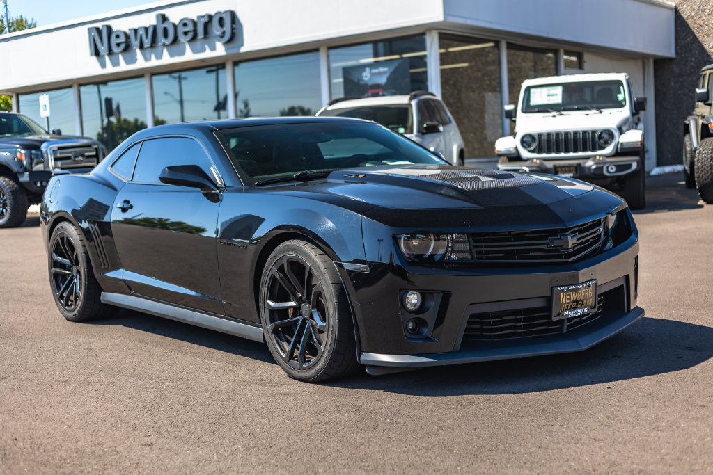 Used 2013 Chevrolet Camaro ZL1 RWD image 6
