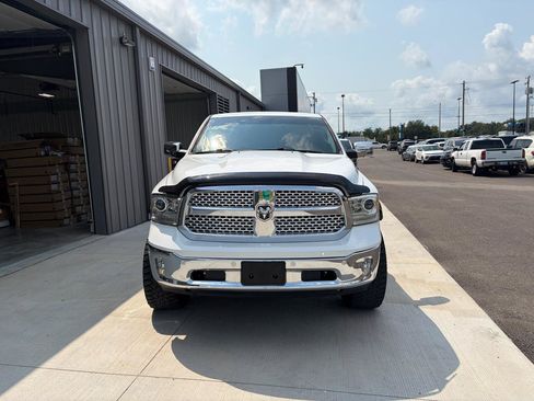 Used 2017 RAM 1500 Laramie AWD/4WD image 8