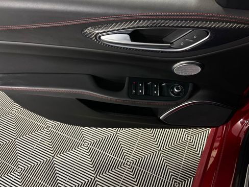 Used 2023 Alfa Romeo Giulia Estrema image 24