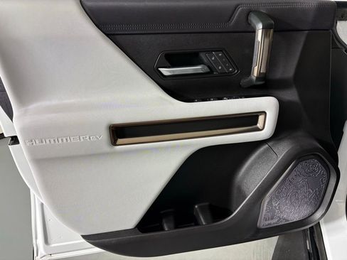 Used 2025 GMC Hummer EV 3X image 14
