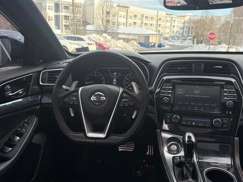 Used 2021 Nissan Maxima SR w/ Sport Mat Group image 25