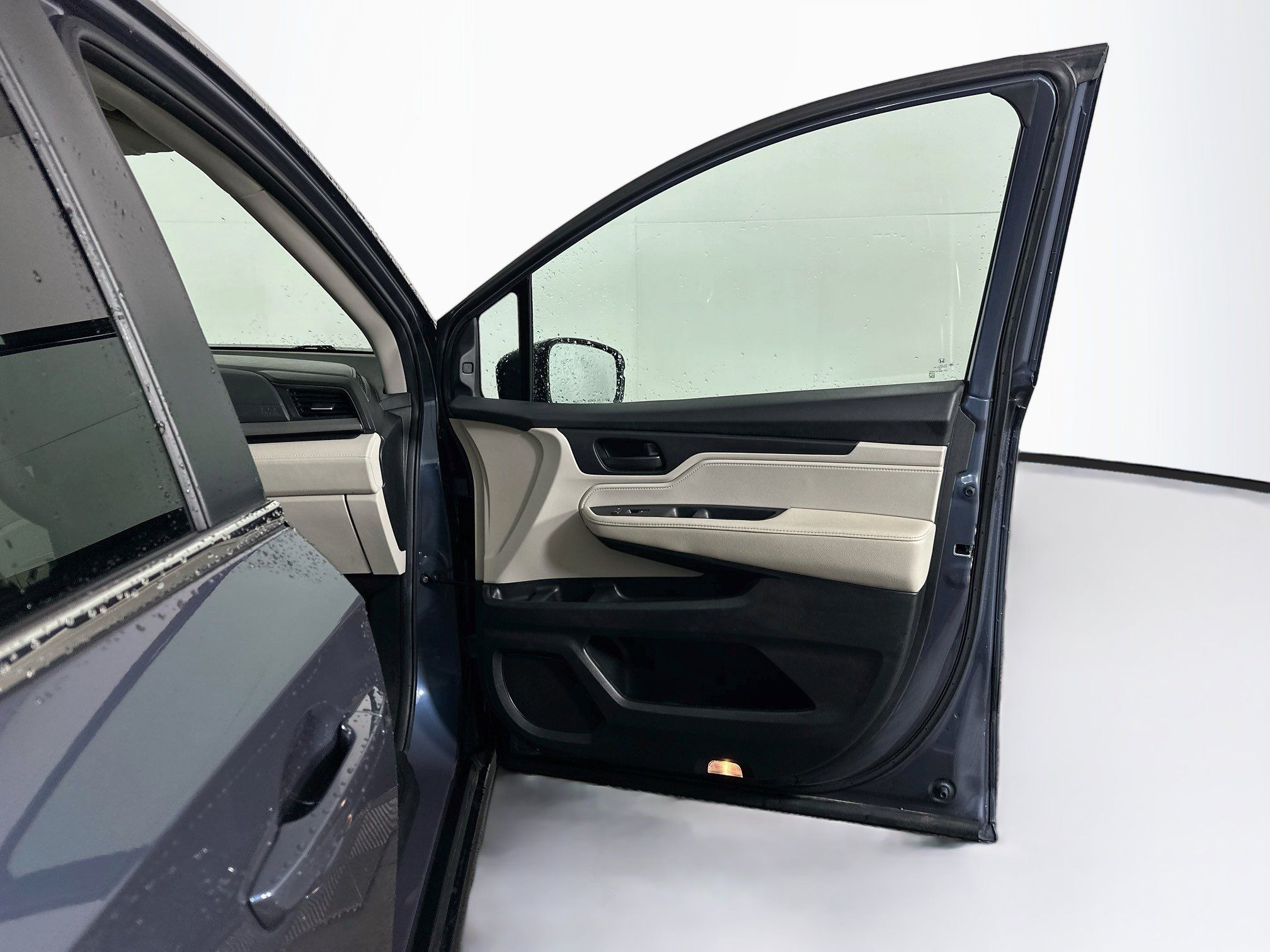 Used 2025 Honda Odyssey EX-L image 32