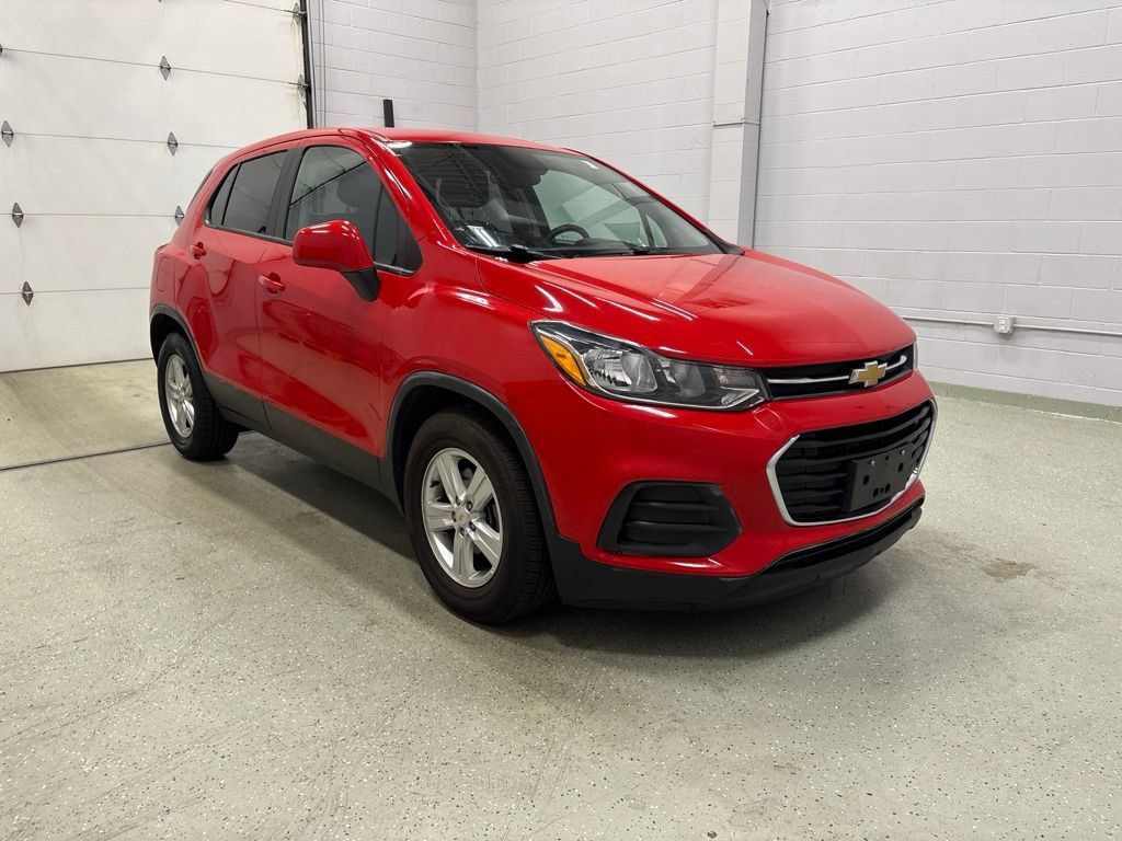 Used 2020 Chevrolet Trax LS w/ Tint and Cruise Package FWD image 2