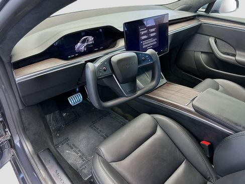Used 2022 Tesla Model S image 6