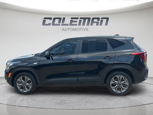 Used 2024 Kia Seltos LX AWD/4WD image 5