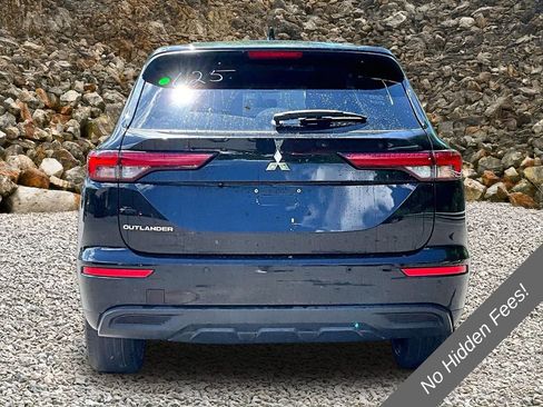 Used 2022 Mitsubishi Outlander ES AWD/4WD image 4