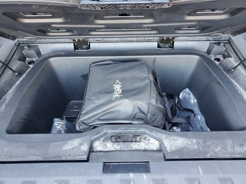 Used 2024 Tesla Cybertruck AWD Crew Cab image 12