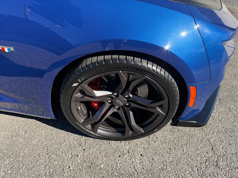 Used 2022 Chevrolet Camaro SS RWD image 13