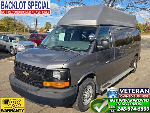 Used 2011 Chevrolet Express 3500 LS image 1