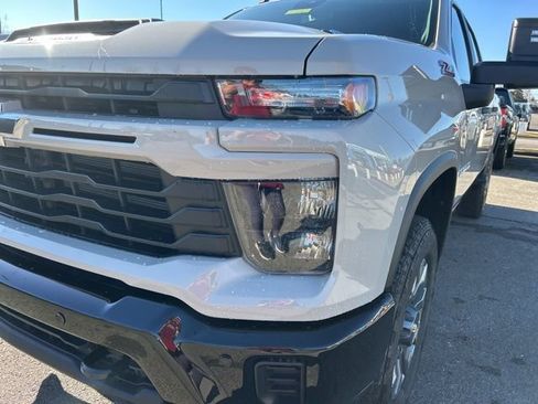 New 2026 Chevrolet Silverado 2500 Custom w/ Custom Value Package image 9