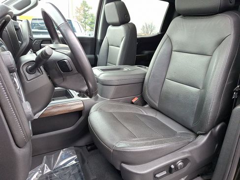 Used 2020 Chevrolet Silverado 1500 LT Trail Boss w/ Midnight Edition image 13