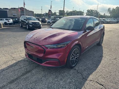 Certified 2025 Ford Mustang Mach-E Premium AWD/4WD image 3