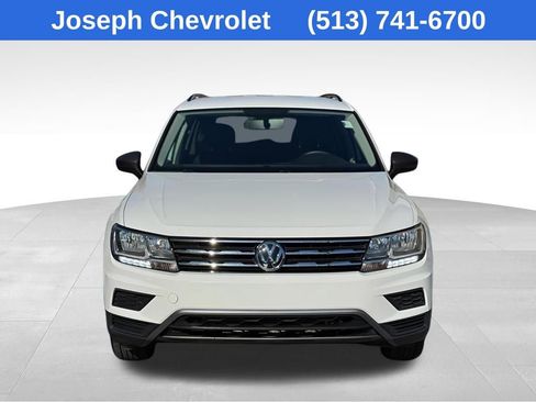 Used 2018 Volkswagen Tiguan S image 2
