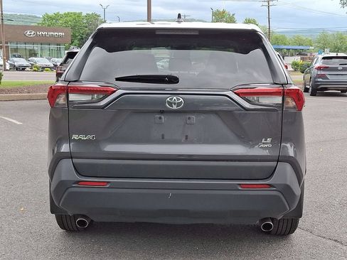 Used 2025 Toyota RAV4 LE AWD/4WD image 7