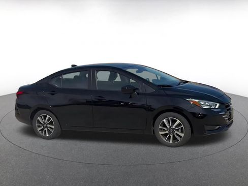 Used 2025 Nissan Versa SV FWD image 16