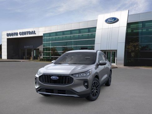 New 2026 Ford Escape SE image 2