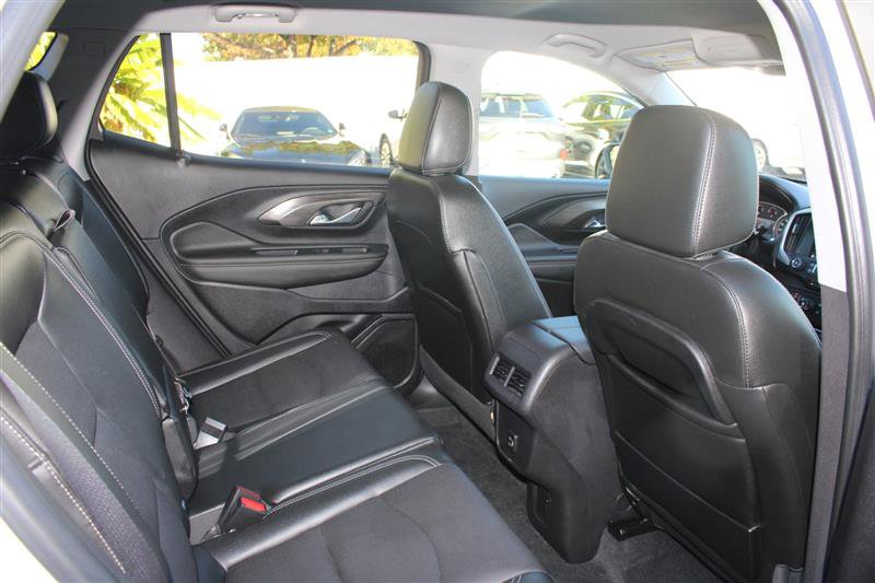 Used 2024 GMC Terrain SLT AWD/4WD image 14