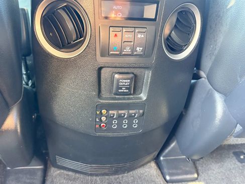 Used 2012 Honda Pilot Touring image 21