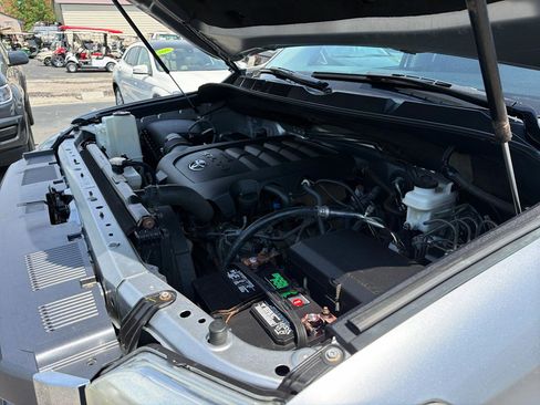 Used 2014 Toyota Tundra SR5 AWD/4WD image 10
