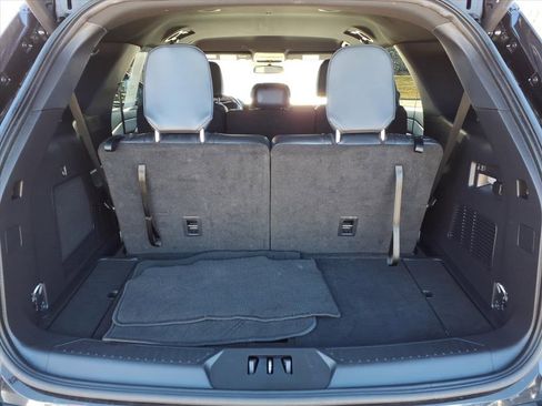 Used 2025 Ford Explorer ST-Line w/ ST-Line Street Pack image 15