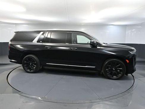 Used 2021 Cadillac Escalade ESV Premium Luxury Platinum image 4