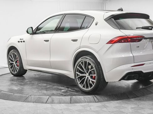 New 2026 Maserati Grecale Modena image 5