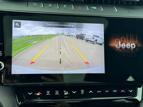 New 2026 Jeep Grand Cherokee Limited AWD/4WD image 21