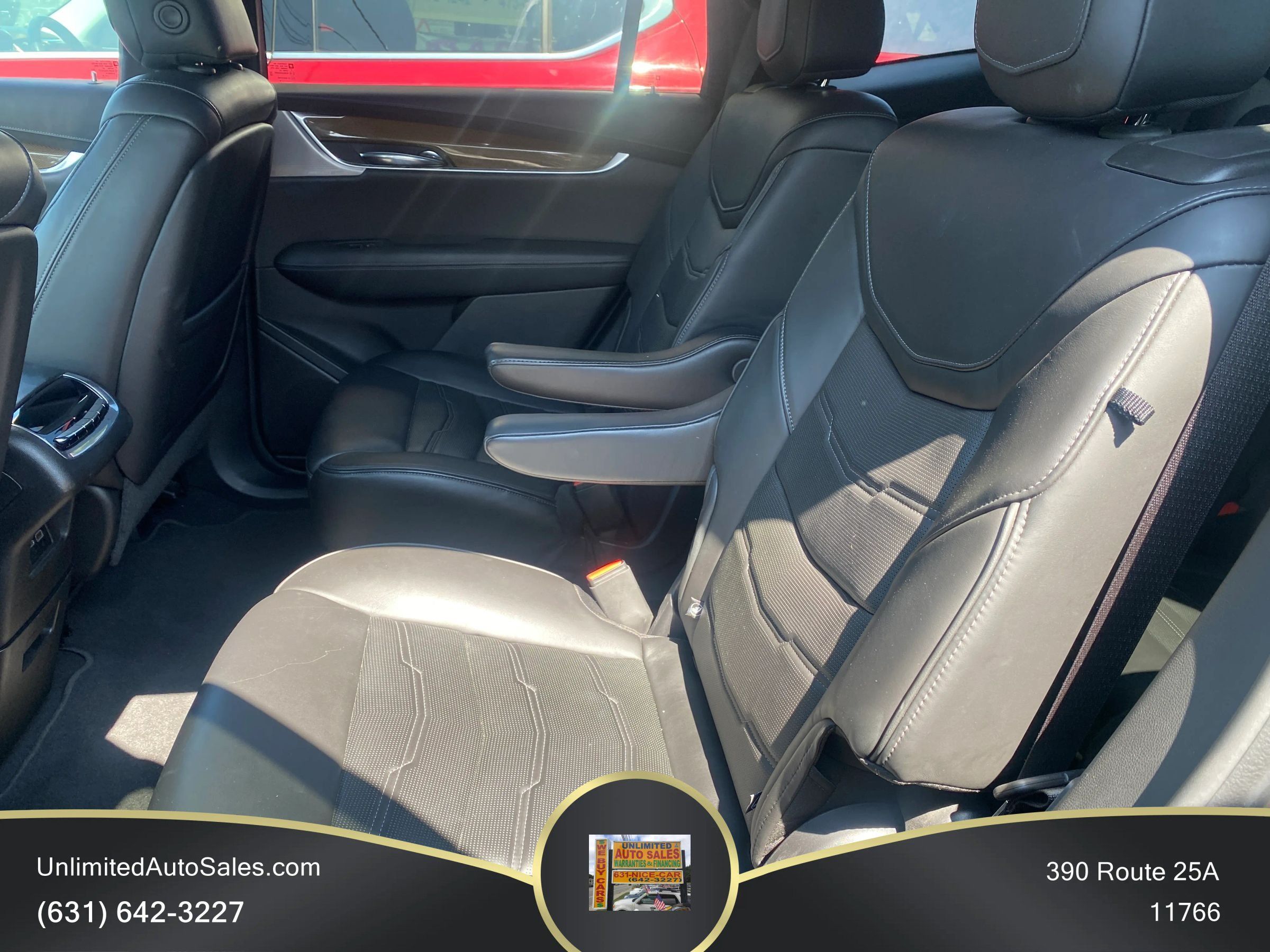 Used 2020 Cadillac XT6 Premium Luxury w/ Platinum Package AWD/4WD image 6