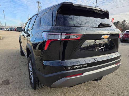 New 2026 Chevrolet Equinox LT w/ Convenience Package II image 28