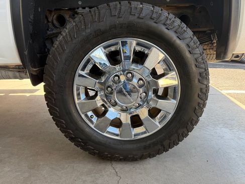 Used 2018 GMC Sierra 2500 Denali w/ Duramax Plus Package AWD/4WD image 54