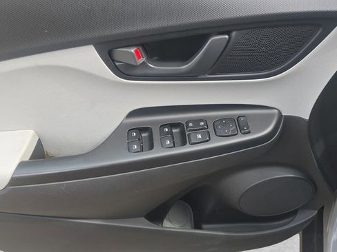 Used 2023 Hyundai Kona SEL AWD/4WD image 16